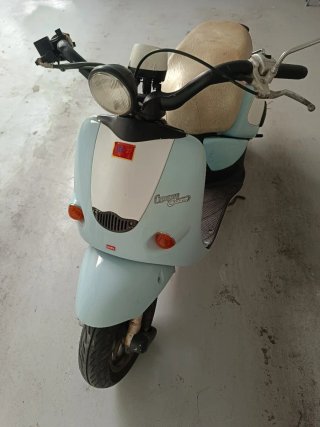 Aprilia Compay Custom 49cc Scooter