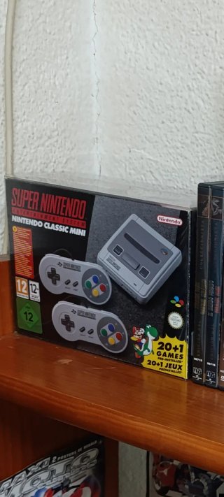 Super Nintendo Classic Mini + 2 Mandos