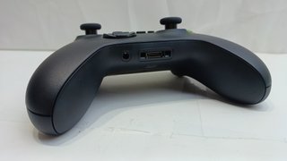 Mando Xbox Wireless Carbon Black Series X|S