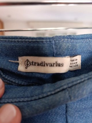Shorts vaqueros Stradivarius Talla M