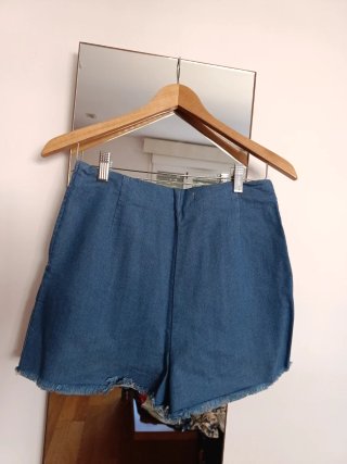 Shorts vaqueros Stradivarius Talla M