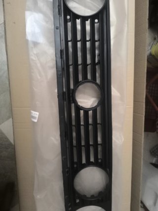 Parrilla Delantera VW Golf MK2 Nueva
