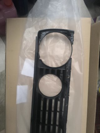 Parrilla Delantera VW Golf MK2 Nueva