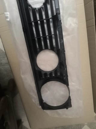 Parrilla Delantera VW Golf MK2 Nueva