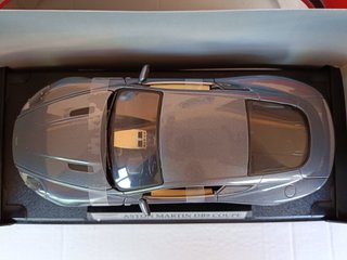 1/18 MODELLO ASTON MARTIN DB 9 COUPE GREY