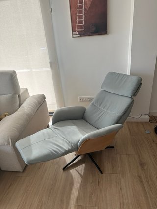 Sillón reclinable giratorio moderno