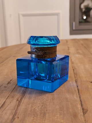 Tintero Antiguo Cristal Azul Tapa Abatible
