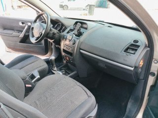 Renault Megane 2008 ¡¡163mil kl pegatina C
