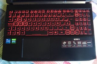 Acer Nitro 5 i7-11800H RTX 3050 16GB 144Hz 512GB