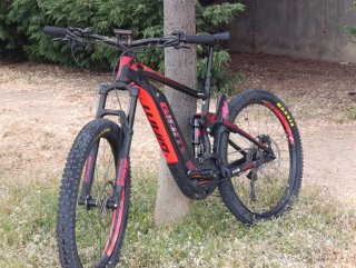 Bicicleta Eléctrica Giant Full E+ Seminueva.