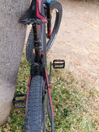 Bicicleta Eléctrica Giant Full E+ Seminueva.