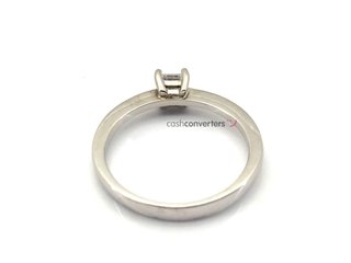 anillo oro 18k con piedra con diamante