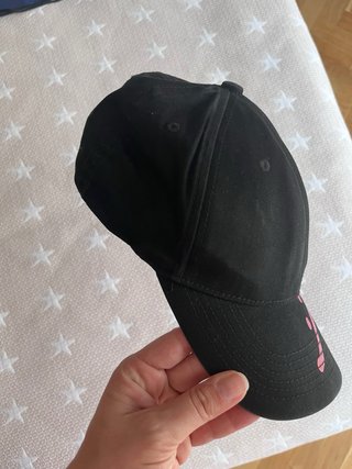 Gorra Billabong Negra y Roja