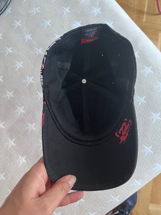 Gorra Billabong Negra y Roja