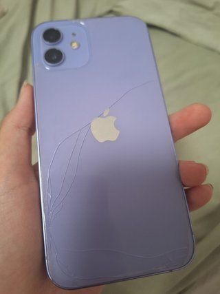 iPhone 12 Morado