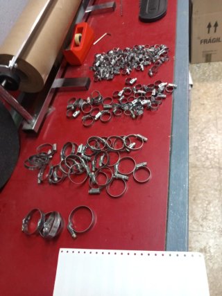 Lote de abrazaderas Mikalor