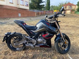 Zontes U125 Naked Moto Negra/Gris