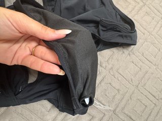 Trikini negro con tiras