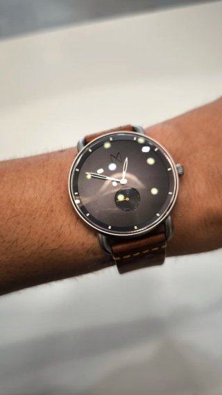 Reloj MVMT Negro Correa Cuero