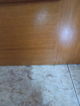 Puerta de cocina de madera con cristal