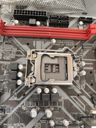 Placa Base GIGABYTE B365M H LGA1151