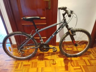 Bicicleta Btwin gris