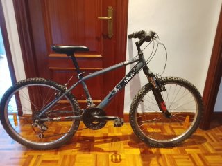 Bicicleta Btwin gris