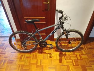 Bicicleta Btwin gris