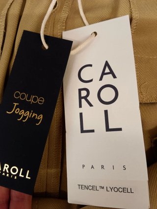 Pantalón Caroll estilo jogging beige. Sin estrenar