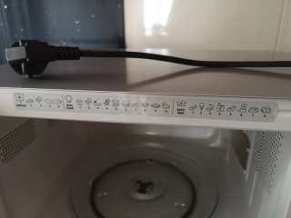 Microondas Whirlpool plateado