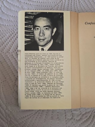 Confesiones de una máscara