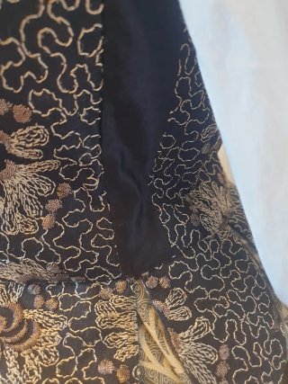 Corpiño Traje Regional Negro y Dorado