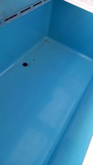 NEVERA BOTELLERO MUY CUIDADA DE FIBRA
