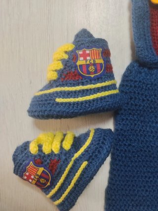 Conjunto crochet FC Barcelona bebe