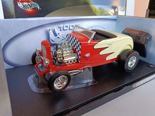 1/18 MODELLO FORD HOT ROD DEL 1932 NO BURAGO