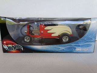 1/18 MODELLO FORD HOT ROD DEL 1932 NO BURAGO