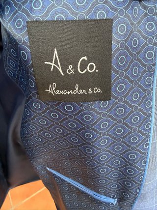 Traje de hombre azul a cuadros