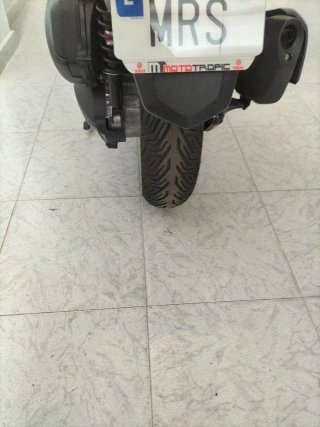 Yamaha X-Max 300 Gris