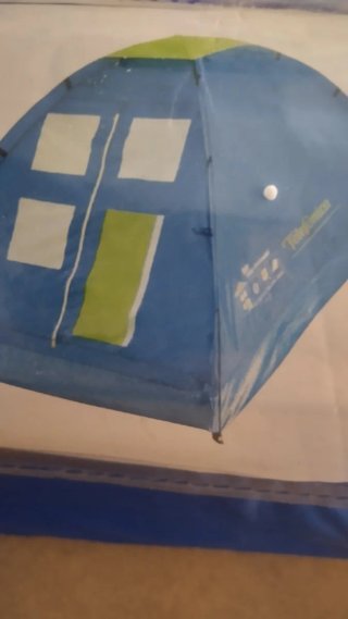 Tienda de campaña azul
