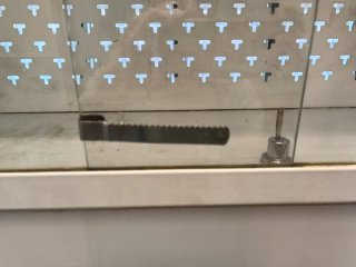 Armario vitrina cristal con cerrojo y llave