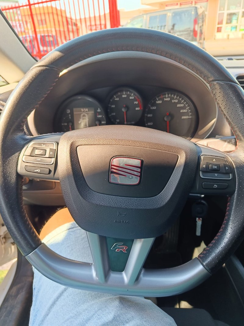 SEAT León 1.8 TSI FR 2011, foto 3