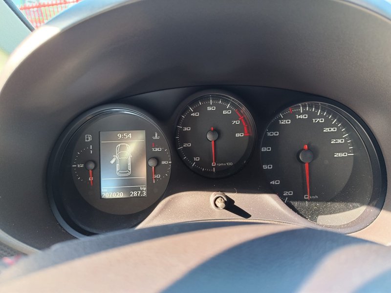 SEAT León 1.8 TSI FR 2011, foto 6