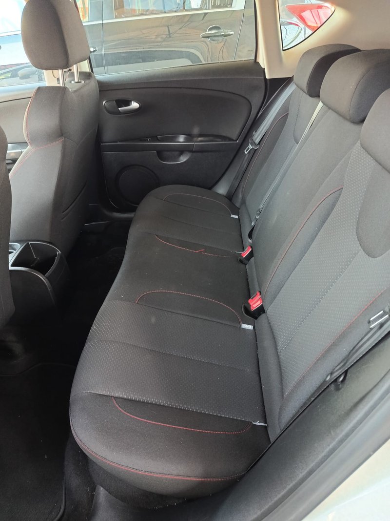 SEAT León 1.8 TSI FR 2011, foto 7