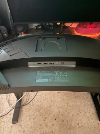 Monitor MSI 34 1440p 180Hz Curvo