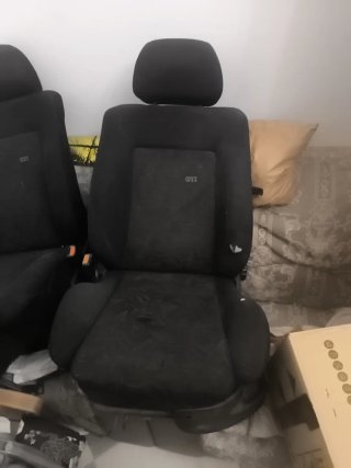 Asientos Golf mk3 GTI medio adaptados MK2