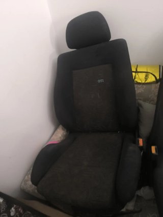 Asientos Golf mk3 GTI medio adaptados MK2