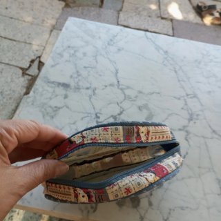 Neceser pequeño con diseño de conejo