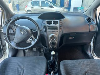 Toyota Yaris 2010