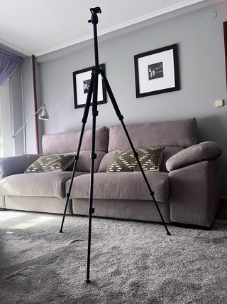 Trípode fotografía y vídeo.