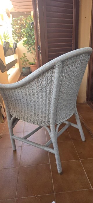 Butaca mimbre gris claro